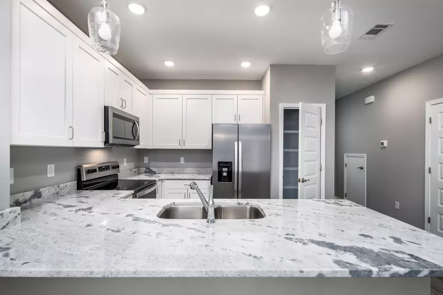 959 Skylark Road, Mary Esther, FL 32569