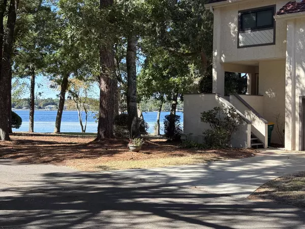 Niceville, FL 32578,30 Marina Cove Drive