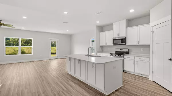 Crestview, FL 32539,4667 Marine Loop