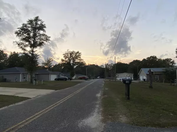 Defuniak Springs, FL 32433,18 Tall Pines Boulevard