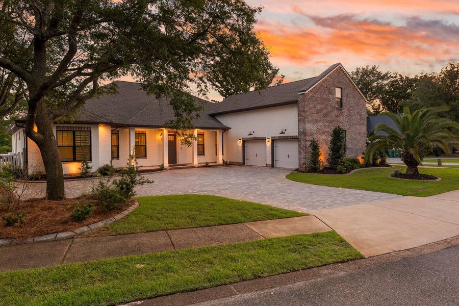 4049 N Indian Bayou, Destin, FL 32541