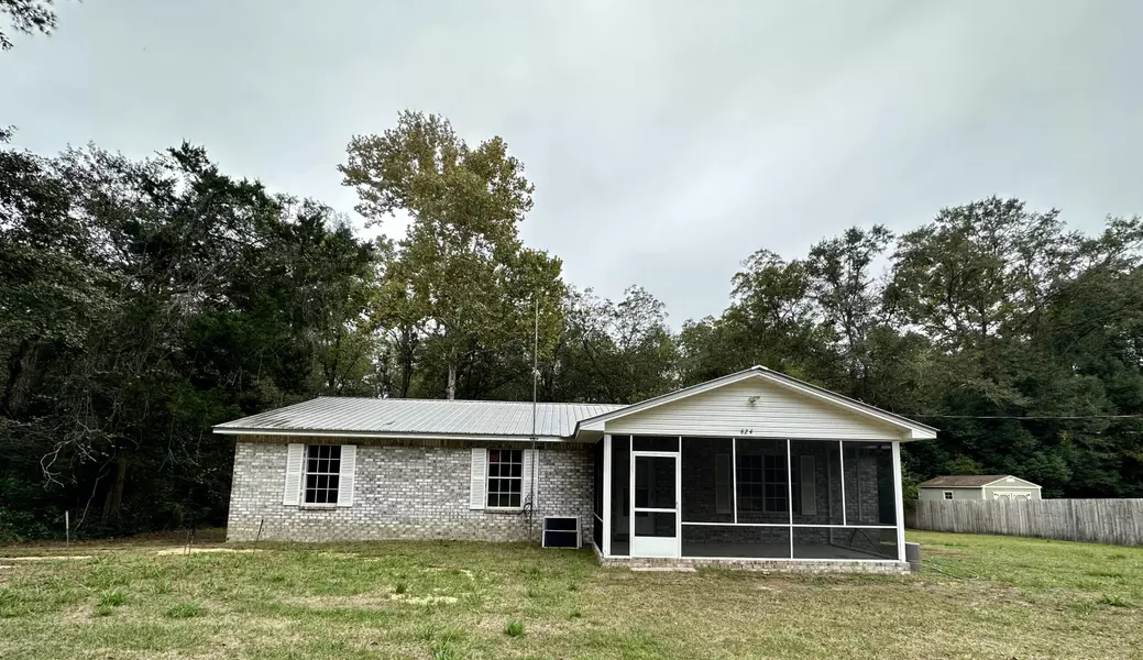 624 Hill Street, Defuniak Springs, FL 32435