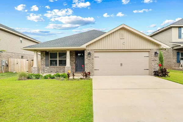 103 Ridgeway Circle, Crestview, FL 32536