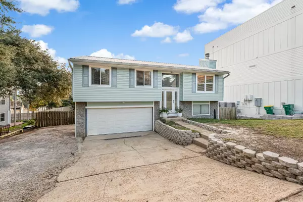 Destin, FL 32541,328 Summit Drive