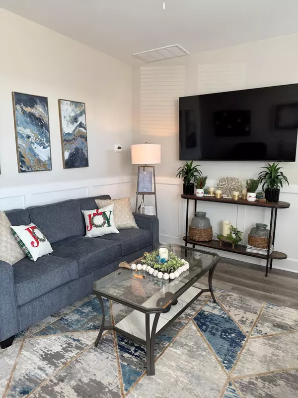 Valparaiso, FL 32580,114 Penny Lane