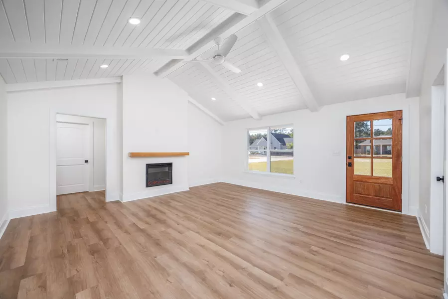 65 Happy Hollow Road, Freeport, FL 32439