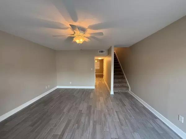 Shalimar, FL 32579,148 5Th Avenue #F4