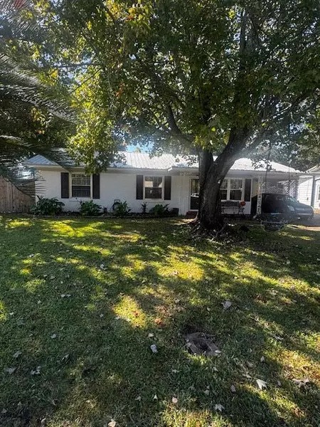 132 NW Loizos Drive, Fort Walton Beach, FL 32548