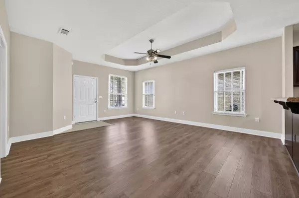 Pensacola, FL 32534,1433 Claridge Place