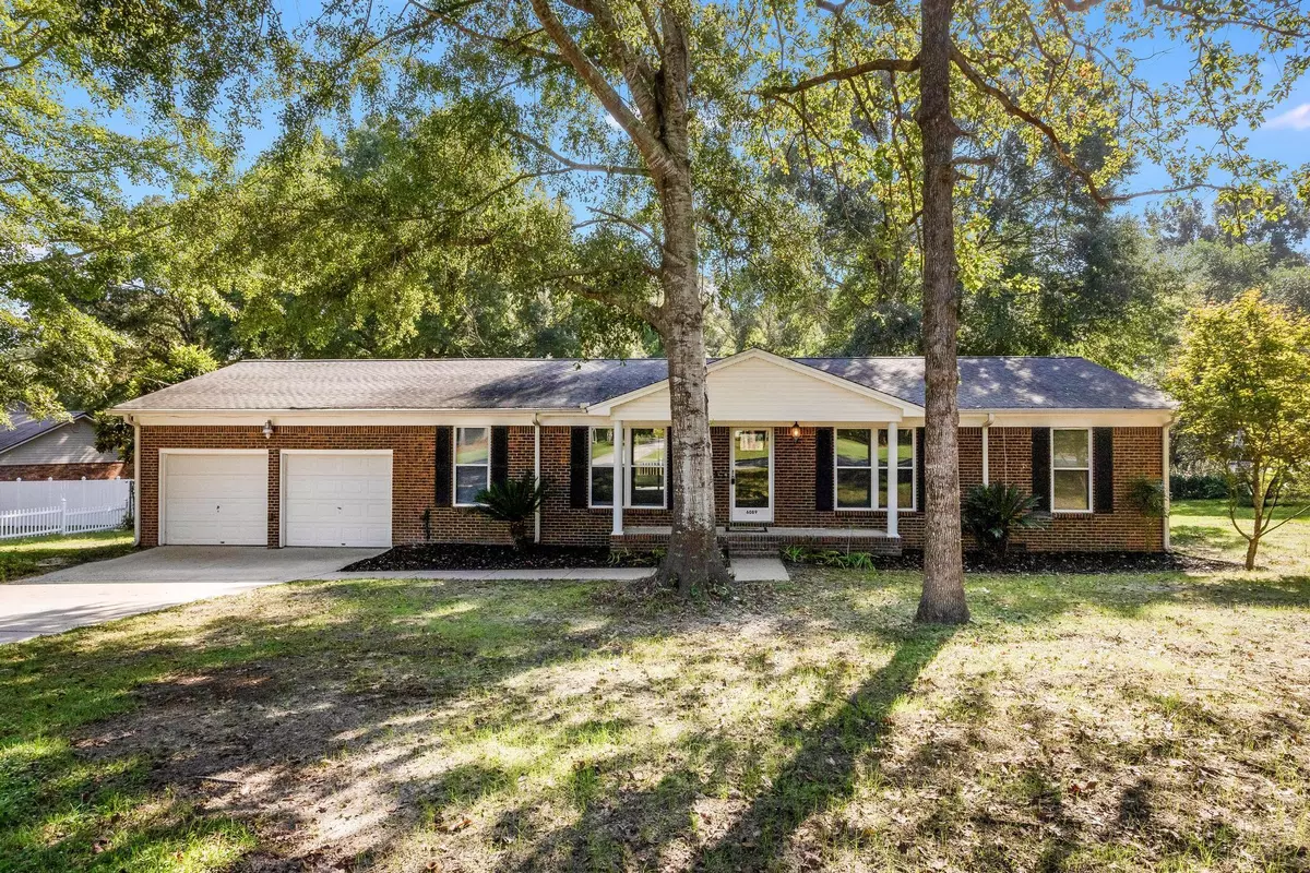 Crestview, FL 32536,6089 W Dogwood Drive