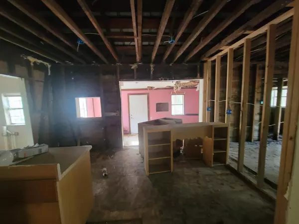 Laurel Hill, FL 32567,228 Double Bridge Road