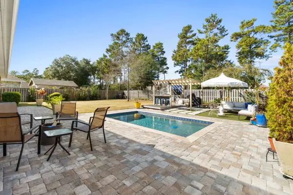 160 Sweet Tea Lane, Freeport, FL 32439