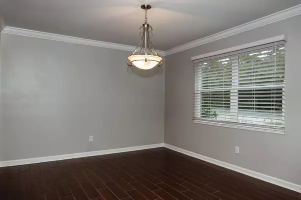 Mary Esther, FL 32569,16 Mariners Lane