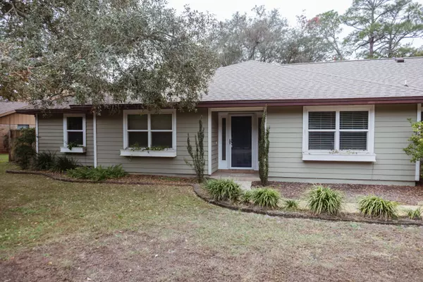 Mary Esther, FL 32569,16 Mariners Lane