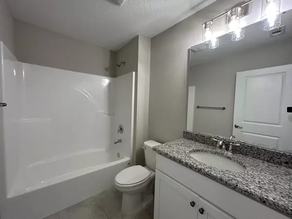 Navarre, FL 32566,9599 Creets Landing Drive #CL40