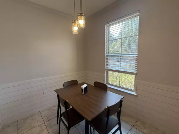 Niceville, FL 32578,411 Niceville Avenue