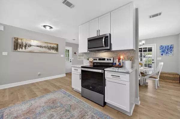 Valparaiso, FL 32580,370 Edge Avenue