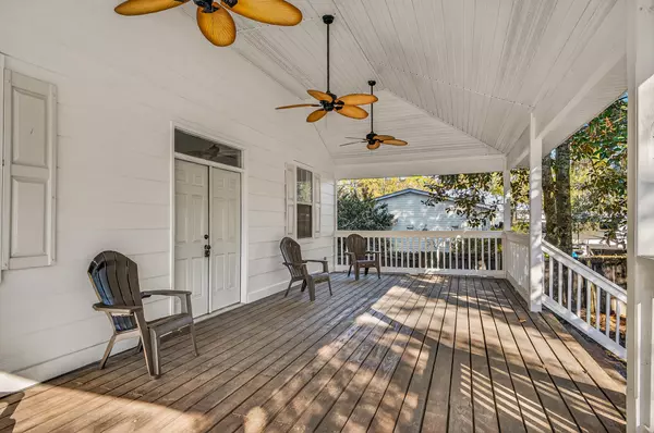 Santa Rosa Beach, FL 32459,115 Central 6Th Street