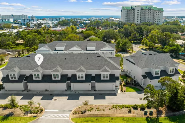 100 Beach Drive #Unit 7, Destin, FL 32541