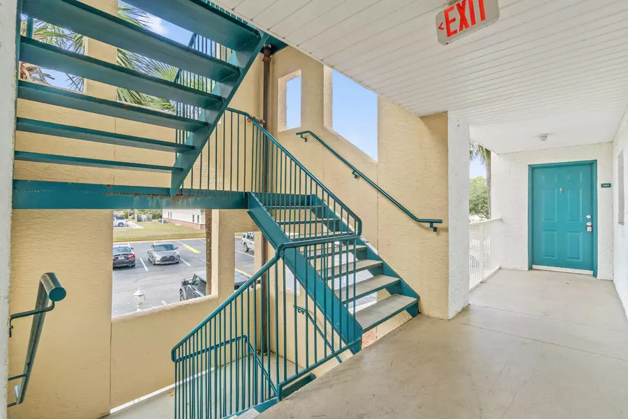 4274 Calinda Lane  #UNIT 221, Niceville, FL 32578