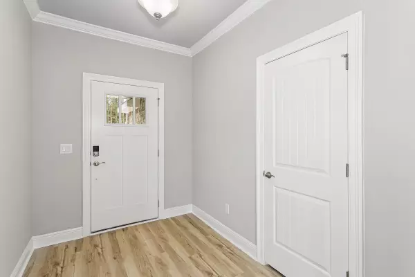 Milton, FL 32583,4279 Elvis Presley Drive