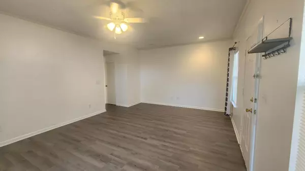 Niceville, FL 32578,205 Marquette Street  #1