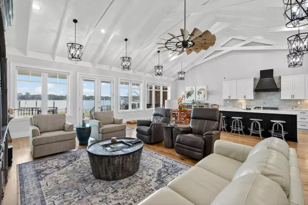 Destin, FL 32541,901 Peacocks Point Drive