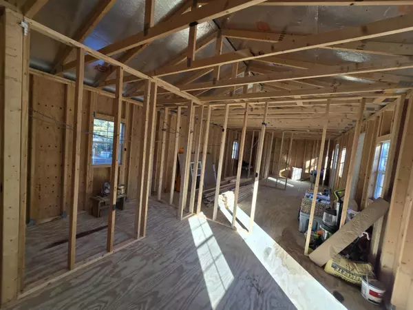 Defuniak Springs, FL 32433,261 E Jonquil Avenue