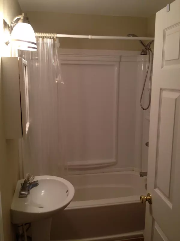 Valparaiso, FL 32580,228 Chicago Avenue #3