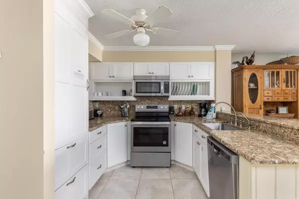 Destin, FL 32541,480 Gulf Shore Drive #111