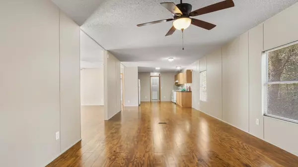 Defuniak Springs, FL 32433,320 W Fernwood Court