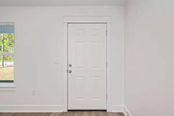 Defuniak Springs, FL 32433,68 E Iris Lane