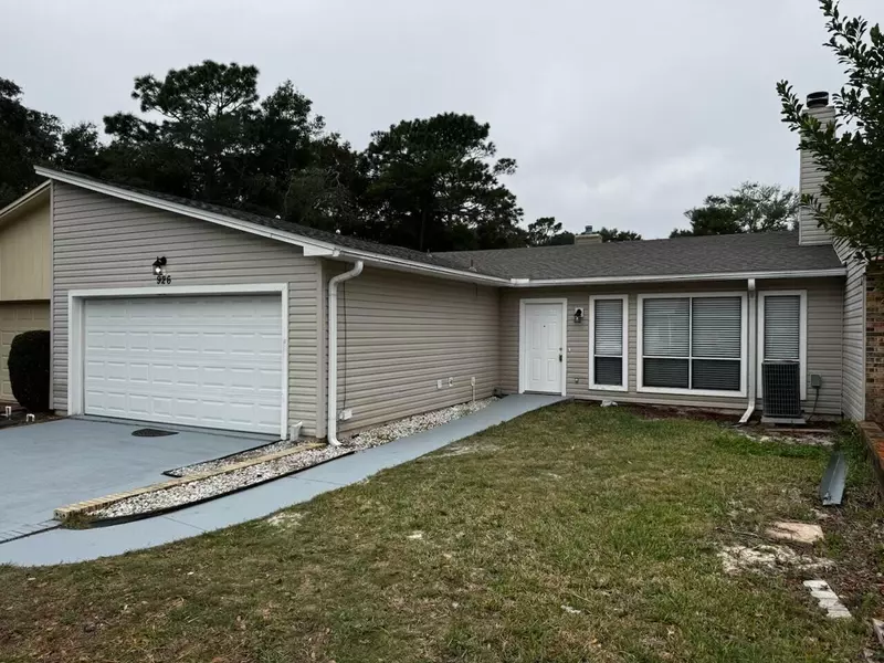 926 Holbrook Circle, Fort Walton Beach, FL 32547