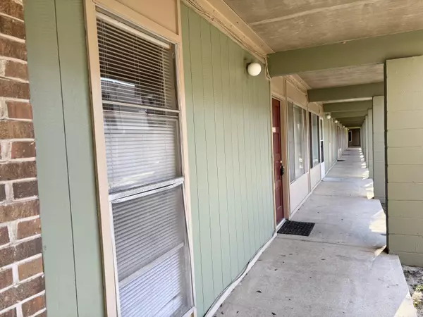 Fort Walton Beach, FL 32547,210 Pelham Road #101 B