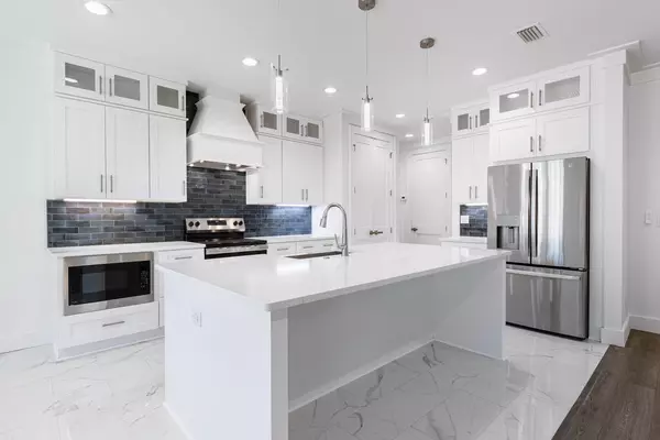 Freeport, FL 32439,100 W Grizzly Street