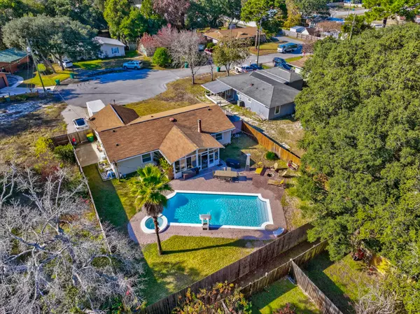 353 Lisette Court, Fort Walton Beach, FL 32547