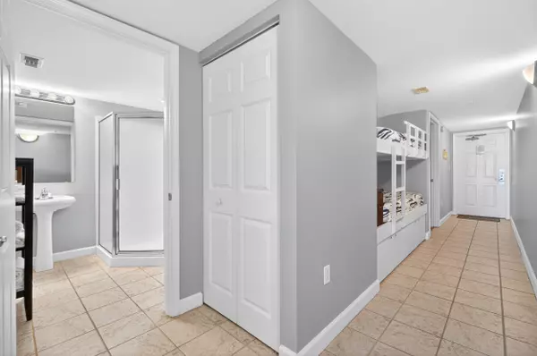 Fort Walton Beach, FL 32548,866 Santa Rosa Boulevard #317