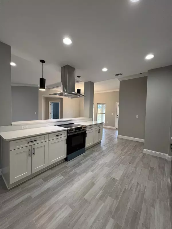 Crestview, FL 32539,4646 Chanteuse Parkway