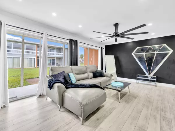 Destin, FL 32541,4000 Gulf Terrace Drive #142