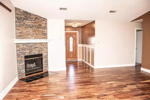 Shalimar, FL 32579,17 8th Avenue