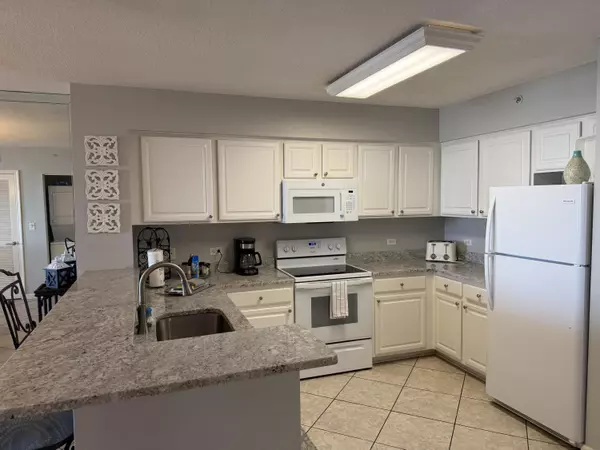 Destin, FL 32541,970 Highway 98 #602