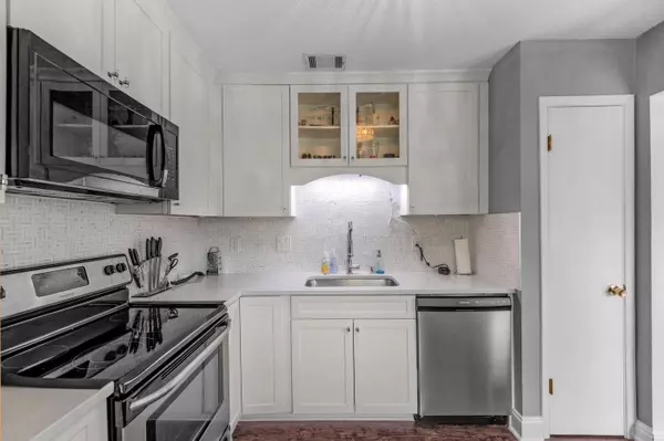 Fort Walton Beach, FL 32547,714 Little Crescent Street