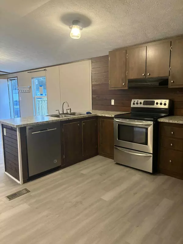 Defuniak Springs, FL 32433,232 N Raphael Road