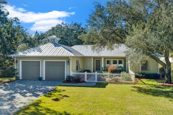 1271 Ainsworth Drive, Gulf Breeze, FL 32563