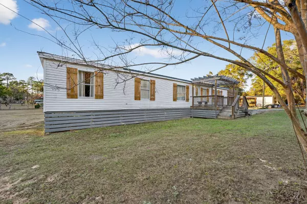 Defuniak Springs, FL 32433,2841 Kings Lake Road