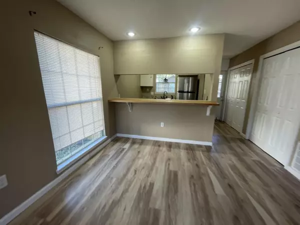 Fort Walton Beach, FL 32547,607 W Sunset Boulevard #A