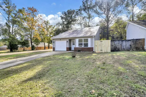 Crestview, FL 32536,609 E Edney Avenue