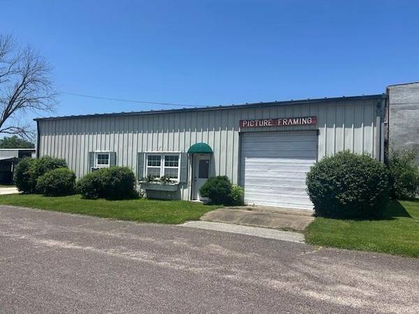 203 1st Street, Martinsburg, MO 65264