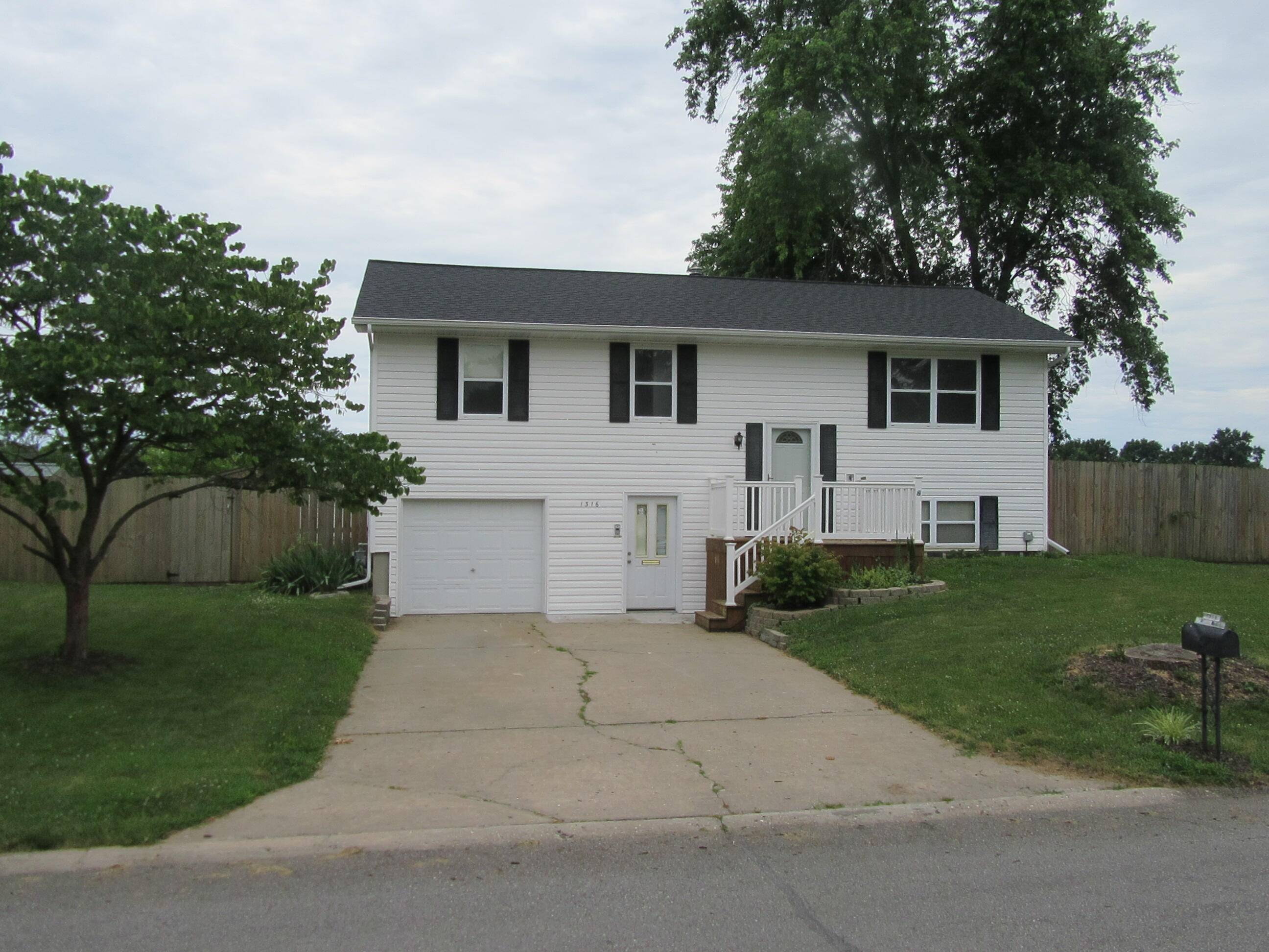 1316 Eagle Drive, Mexico, MO 65265