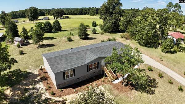 1715 Robinson Town Road, Cassatt, SC 29032-0000